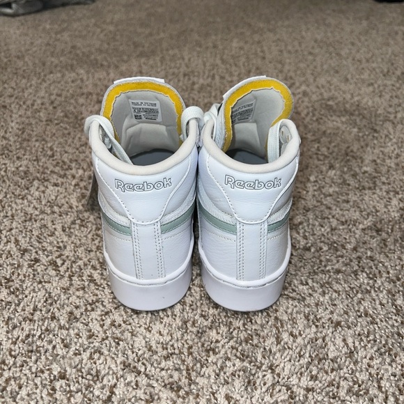 Reebok White and Mint Sneakers - Picture 4 of 6